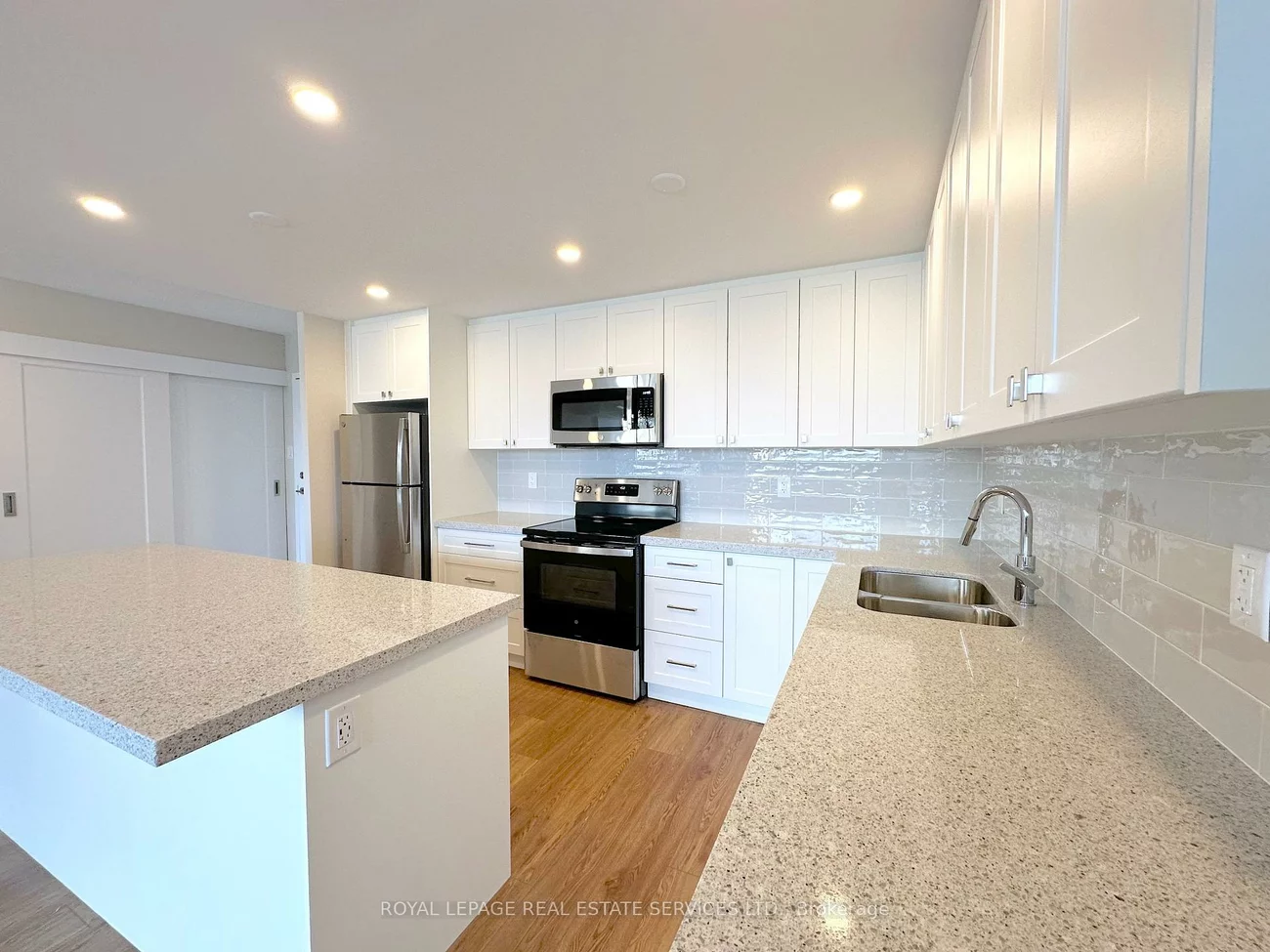 165, La Rose, Humber Heights, Toronto