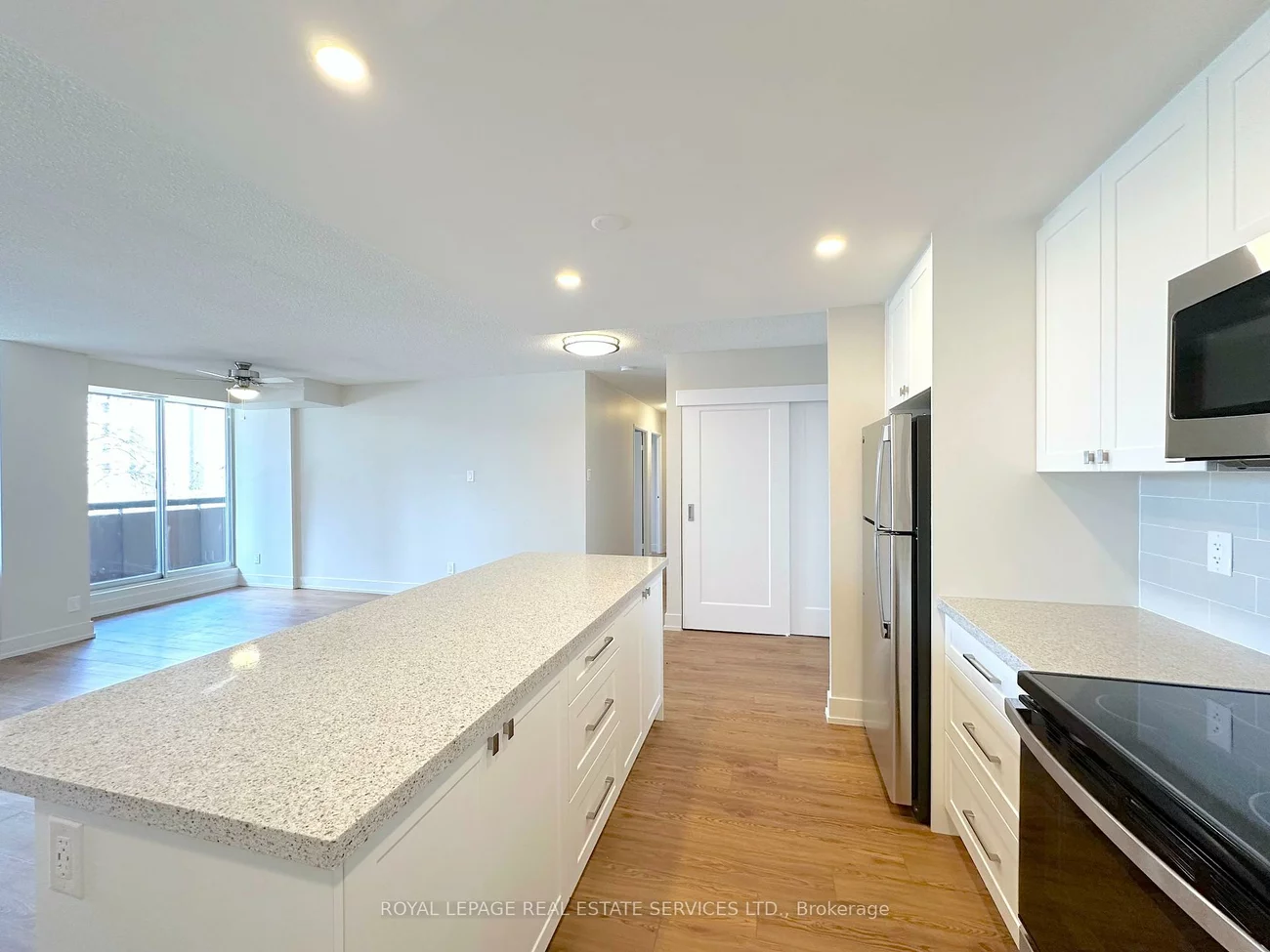 165, La Rose, Humber Heights, Toronto