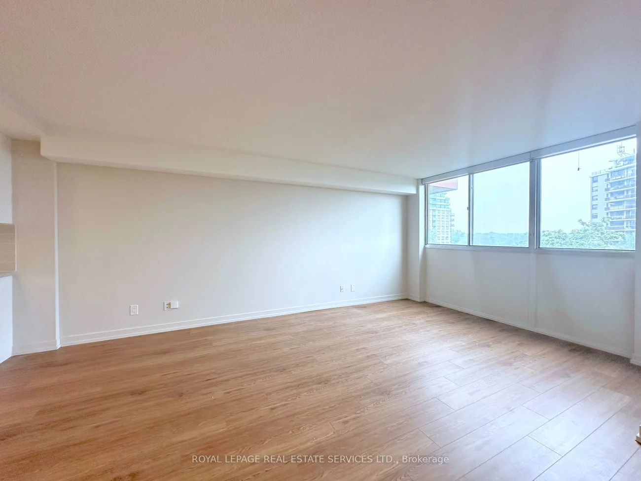 165, La Rose, Humber Heights, Toronto