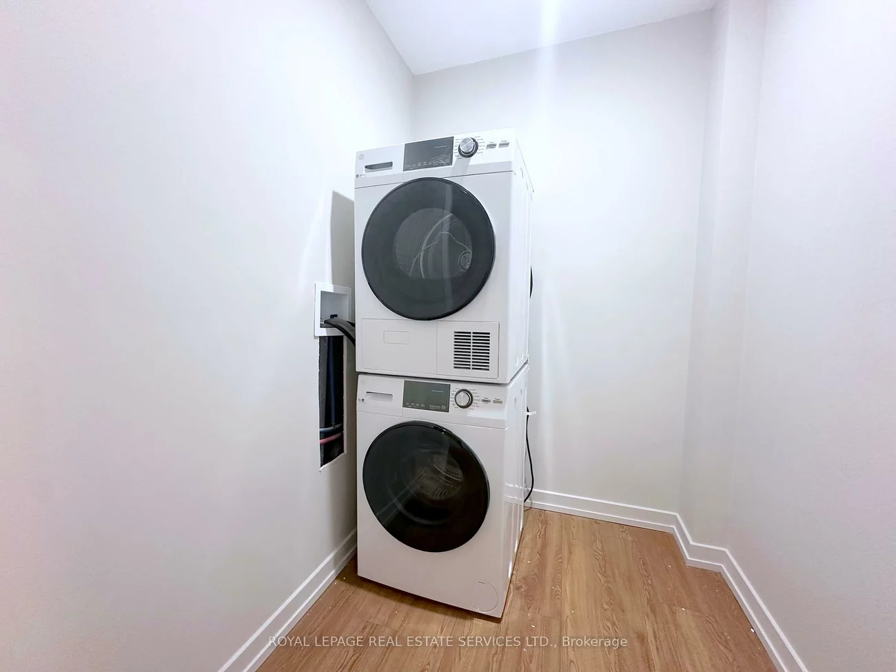 165, La Rose, Humber Heights, Toronto