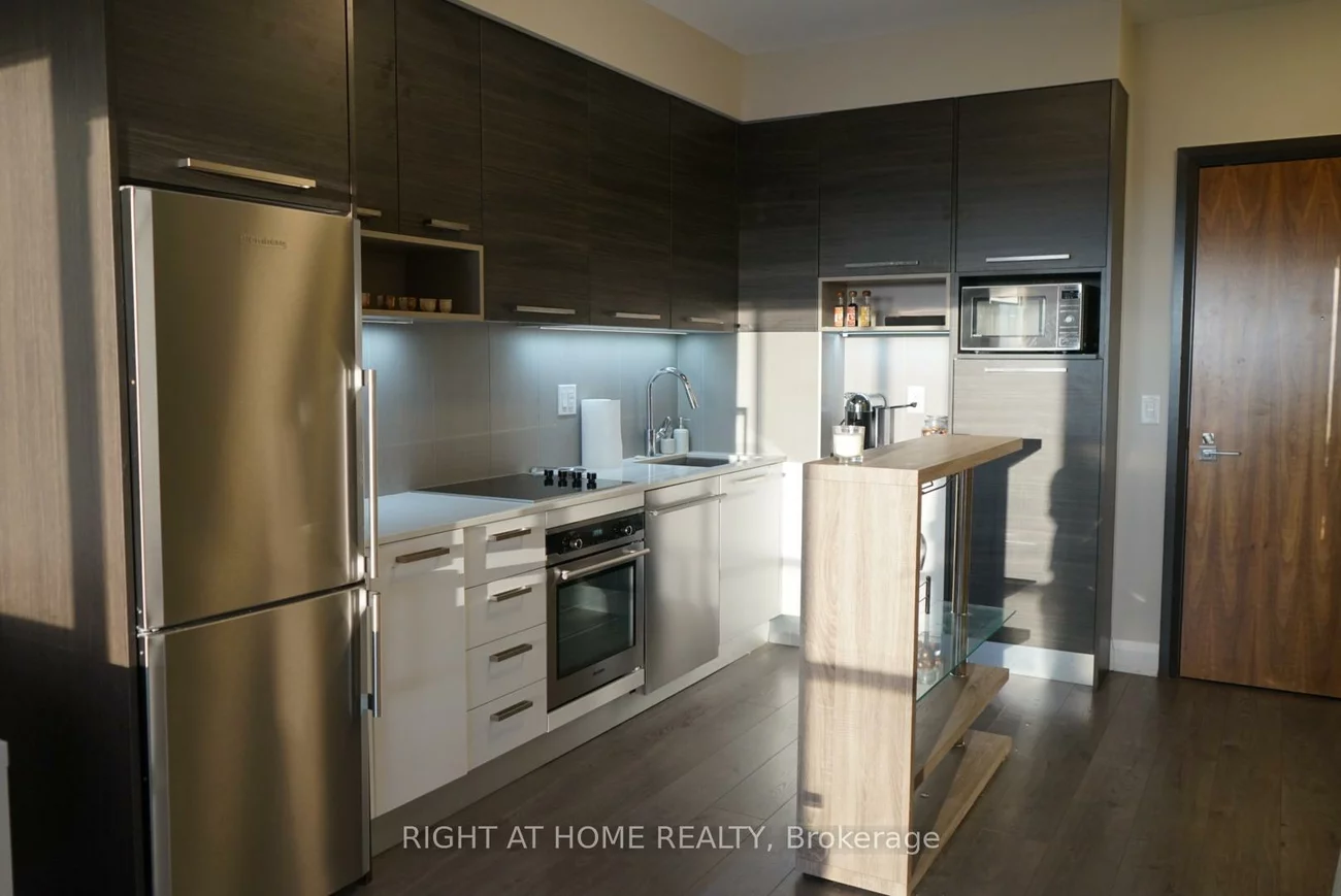 36, Park Lawn, Mimico, Toronto