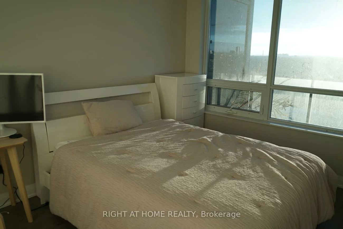 36, Park Lawn, Mimico, Toronto