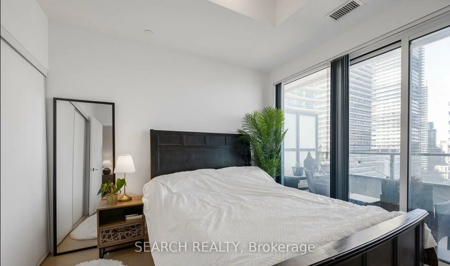20, Shore Breeze, Mimico, Toronto