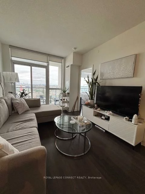 15, Zorra, Islington-City Centre West, Toronto