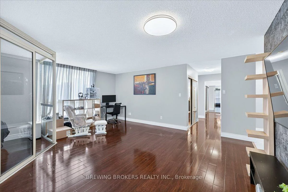 2901, Kipling, Mount Olive-Silverstone-Jamestown, Toronto