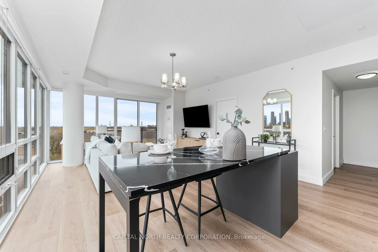 760, The Queensway, Stonegate-Queensway, Toronto