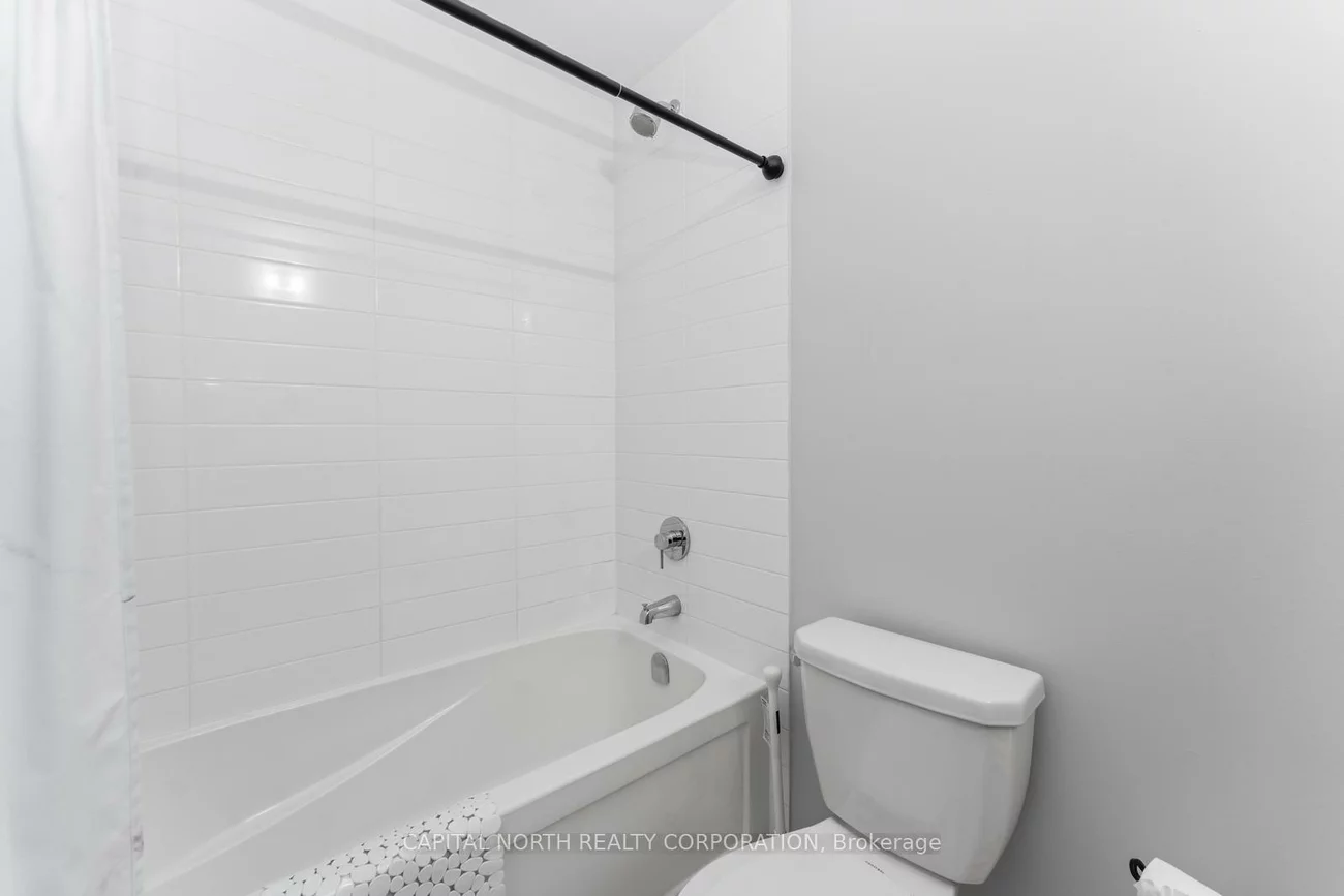 760, The Queensway, Stonegate-Queensway, Toronto