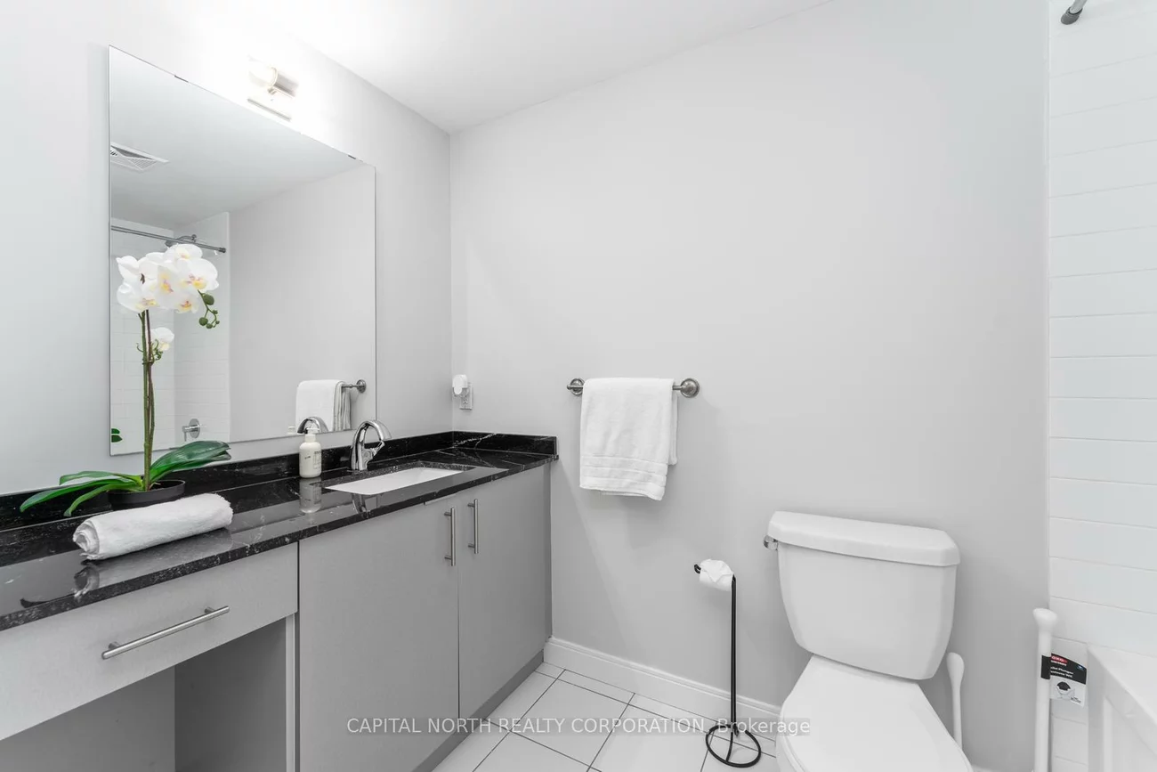 760, The Queensway, Stonegate-Queensway, Toronto