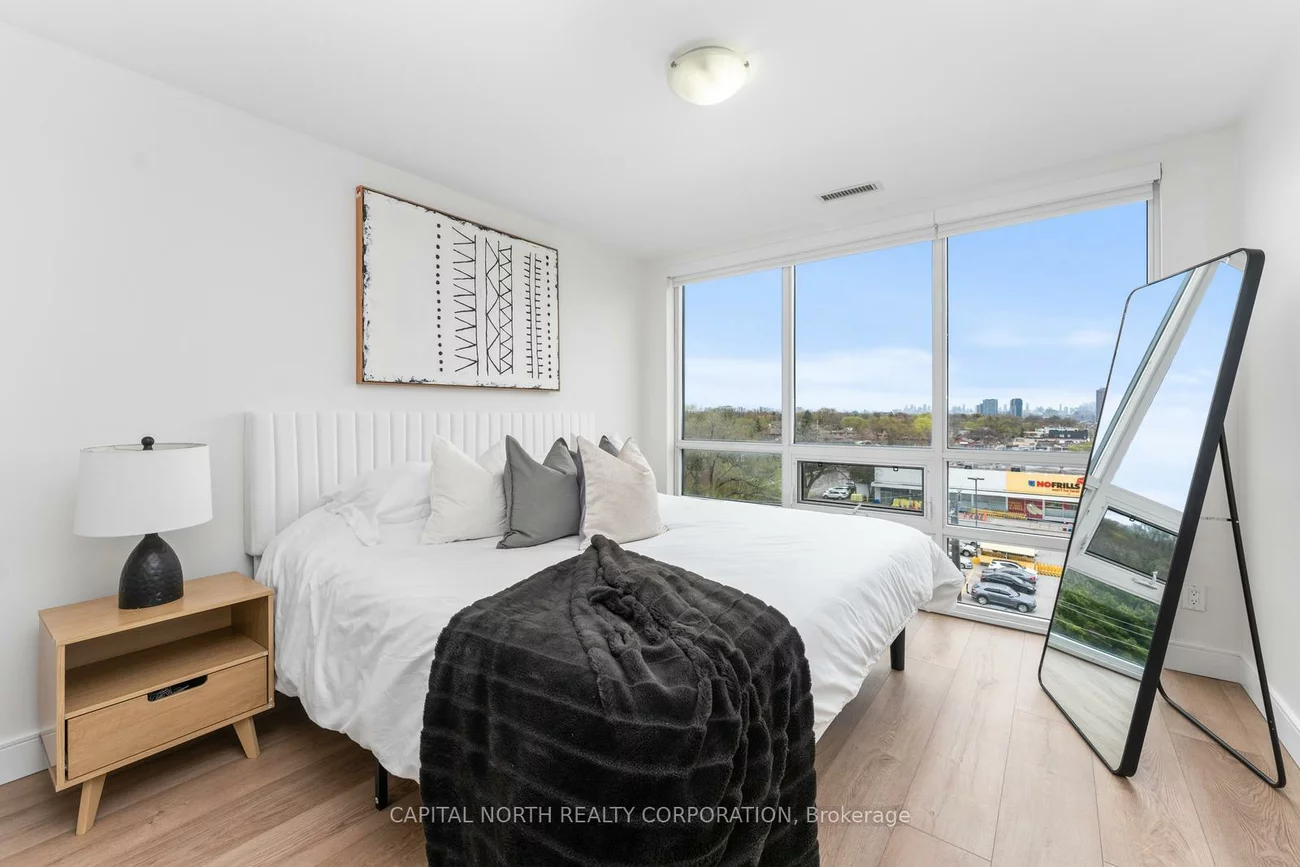 760, The Queensway, Stonegate-Queensway, Toronto