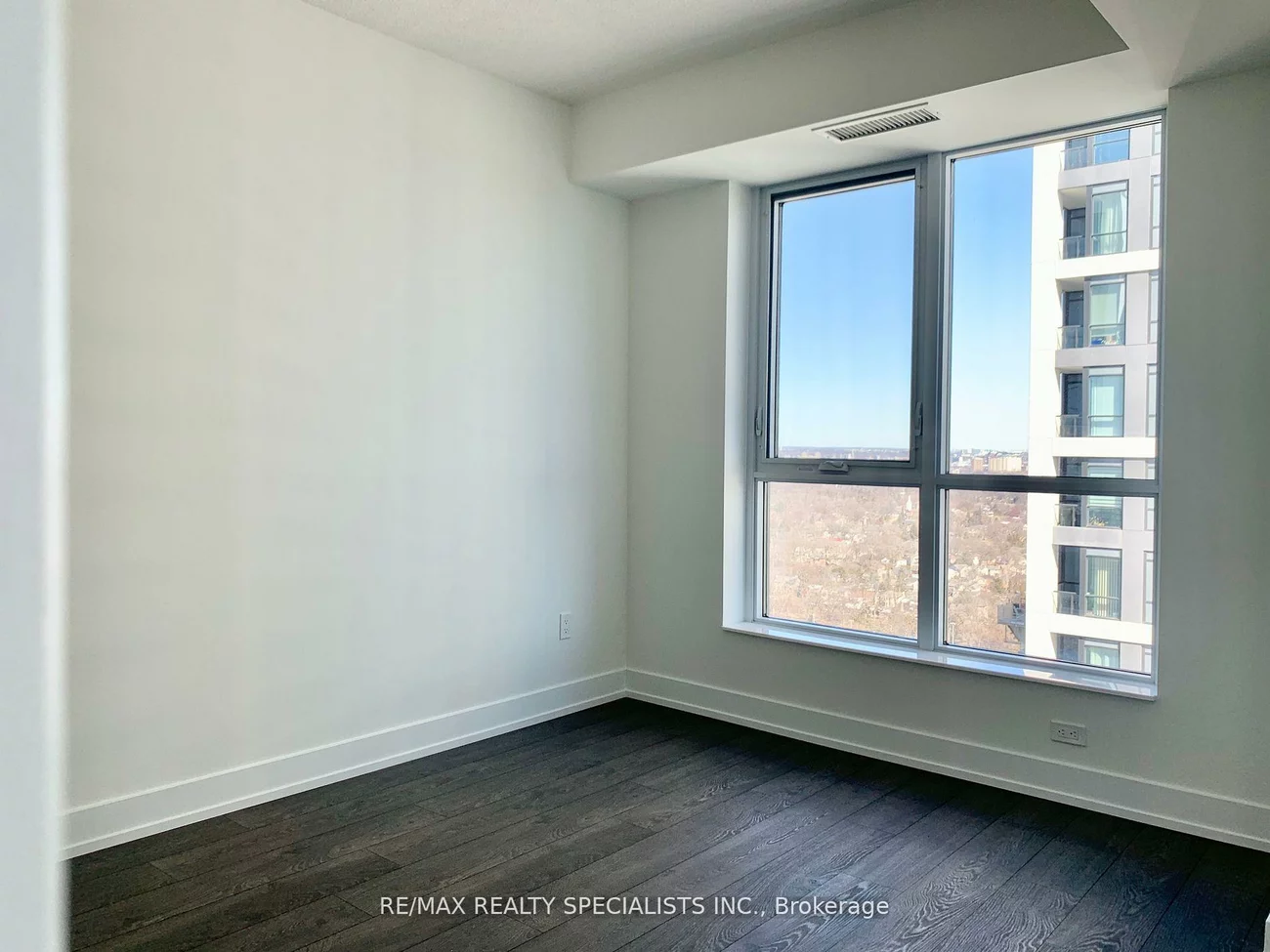 9, Mabelle, Islington-City Centre West, Toronto