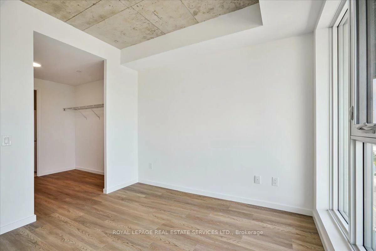 689, The Queensway, Stonegate-Queensway, Toronto
