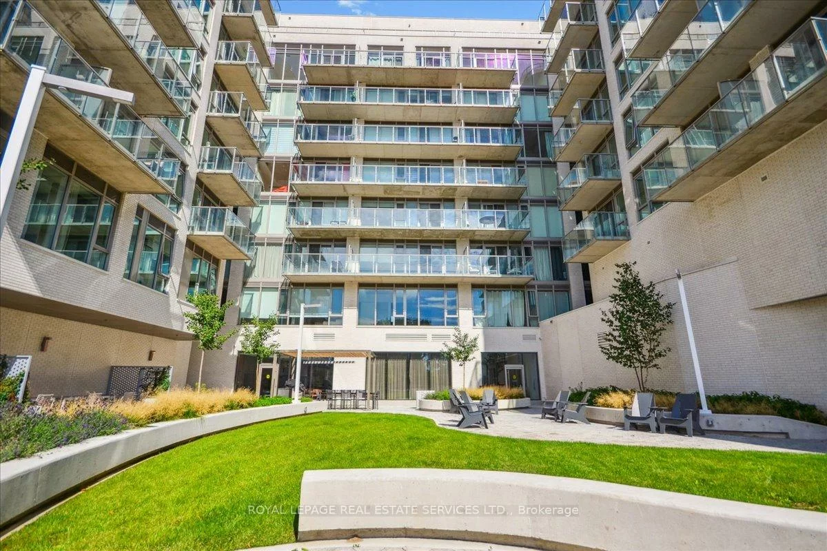 689, The Queensway, Stonegate-Queensway, Toronto