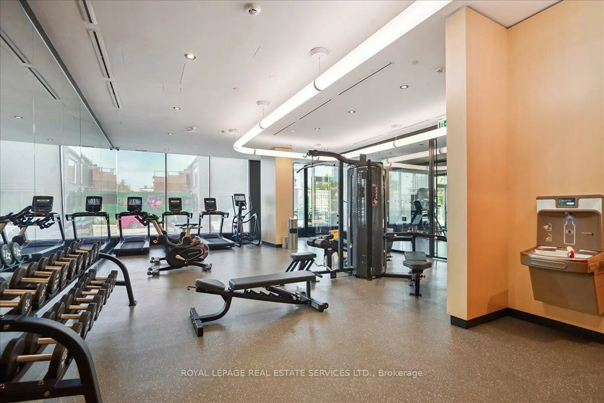 689, The Queensway, Stonegate-Queensway, Toronto