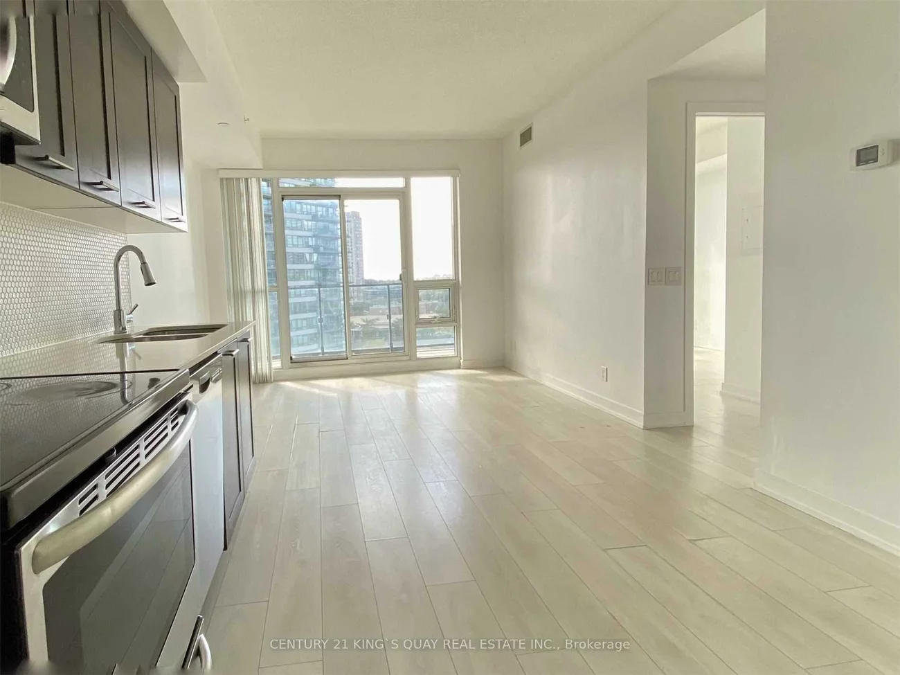 2212, Lake Shore, Mimico, Toronto
