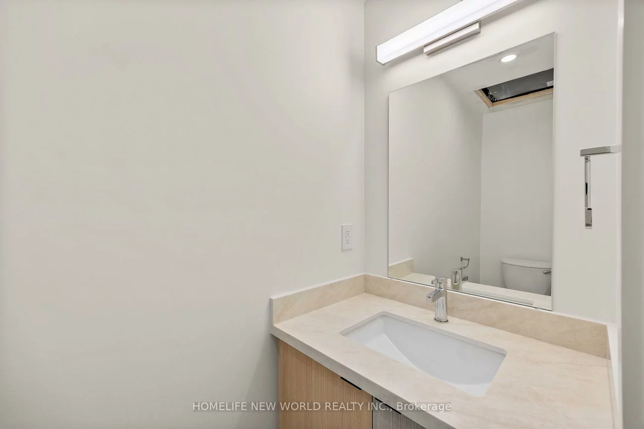 401  - 43, Batavia, Rockcliffe-Smythe, Toronto