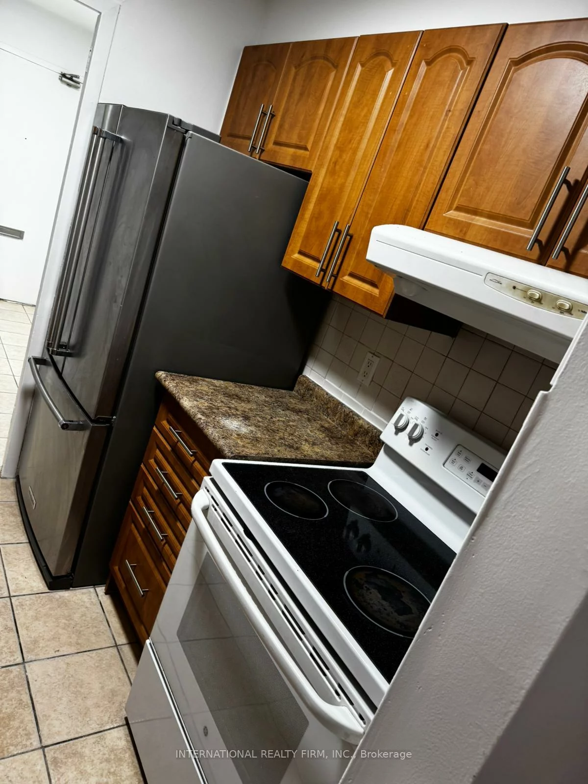 1455, Lawrence, Brookhaven-Amesbury, Toronto