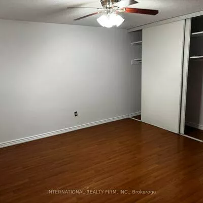 1455, Lawrence, Brookhaven-Amesbury, Toronto