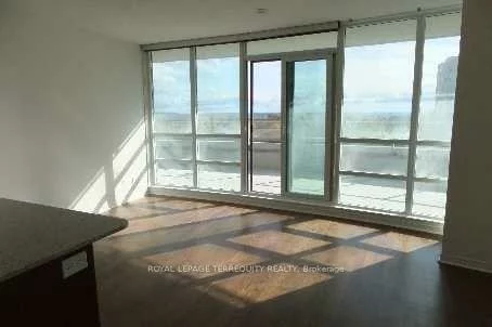 2240, Lake Shore, Mimico, Toronto