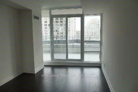 2240, Lake Shore, Mimico, Toronto