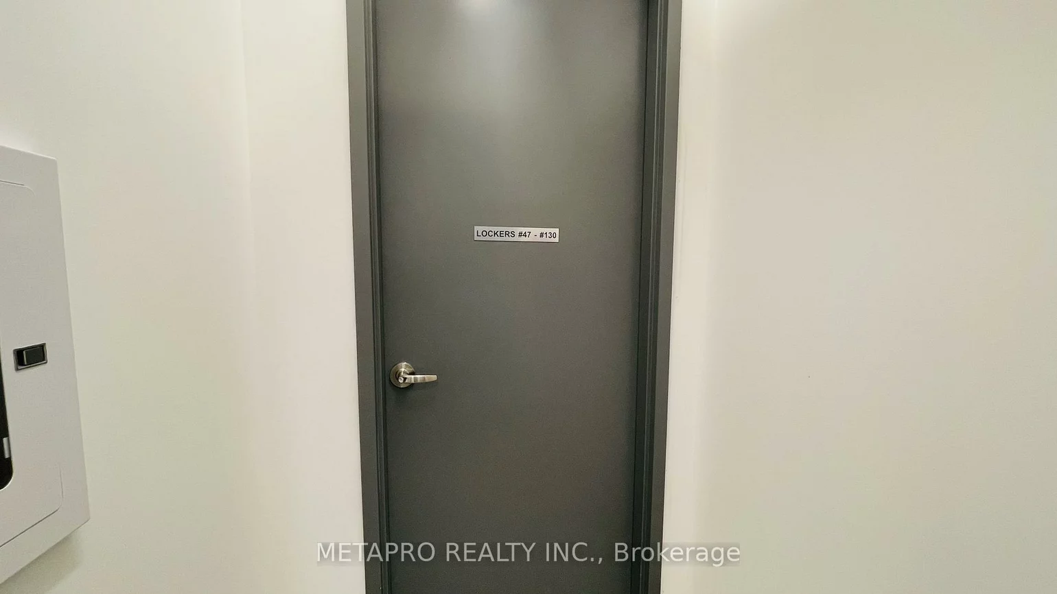 251, Manitoba, Mimico, Toronto