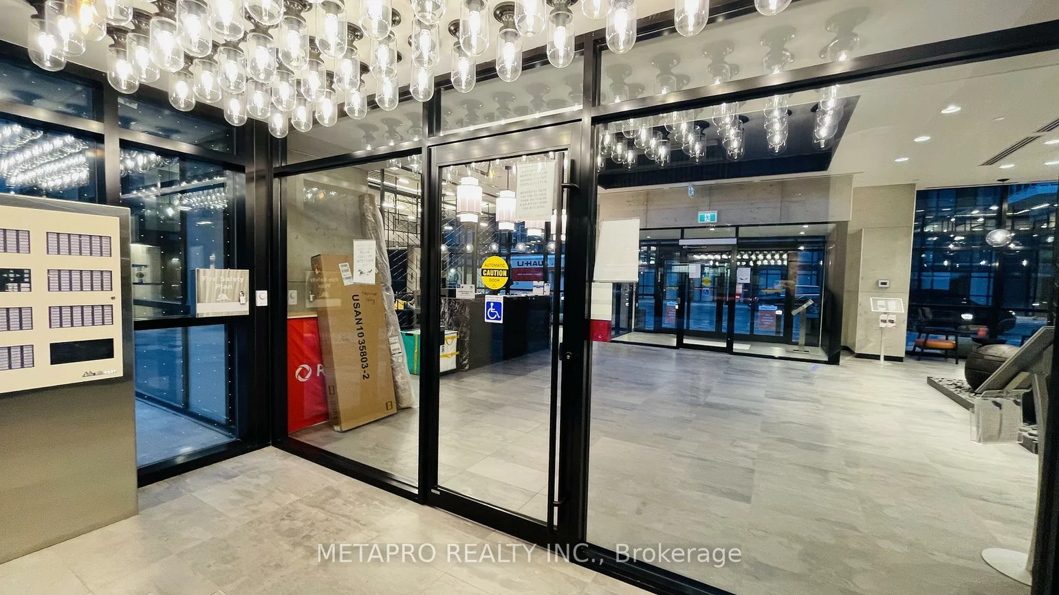 251, Manitoba, Mimico, Toronto