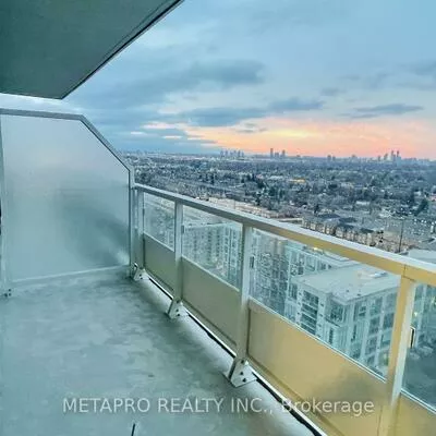 251, Manitoba, Mimico, Toronto