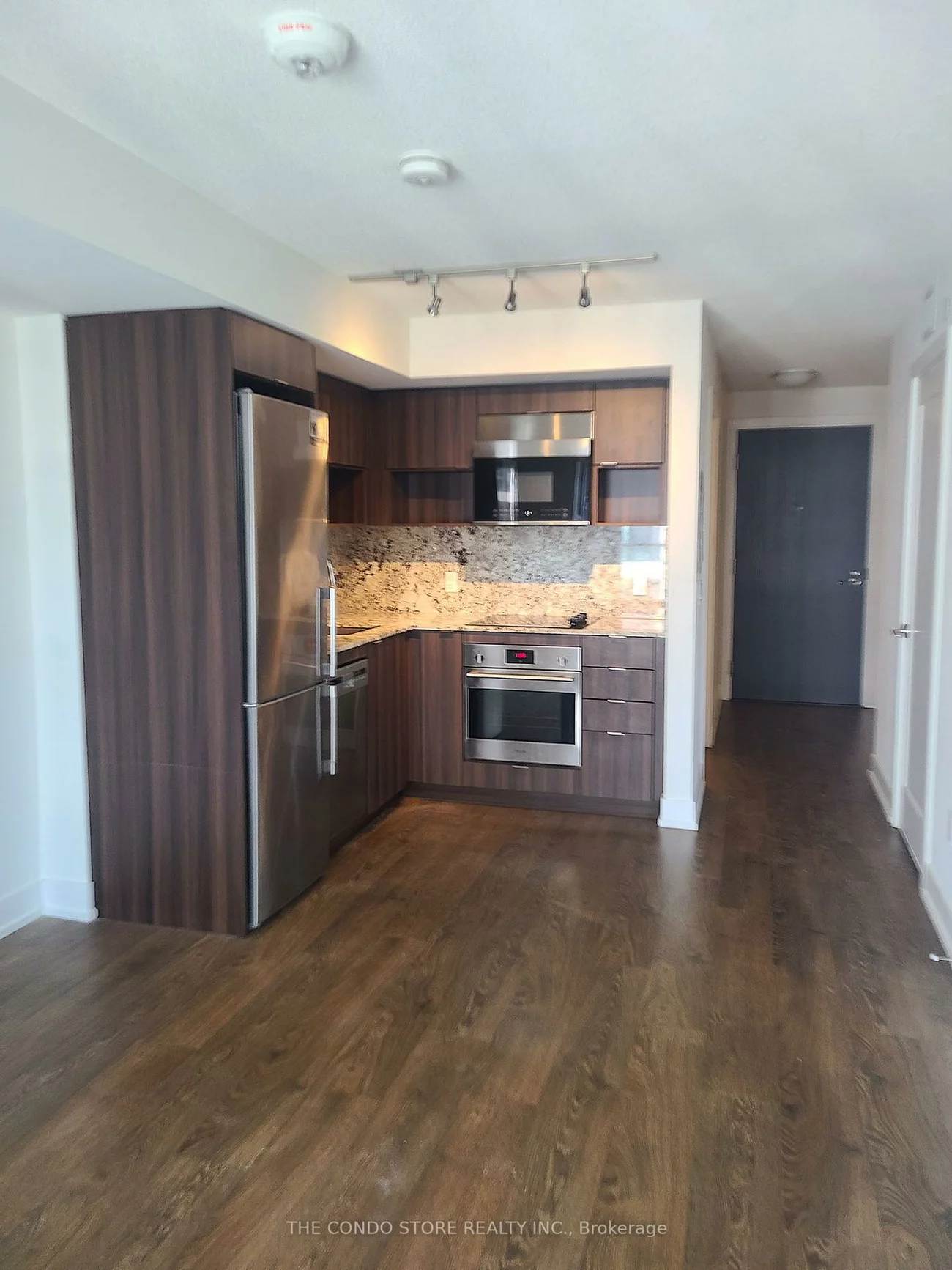 9, Mabelle, Islington-City Centre West, Toronto