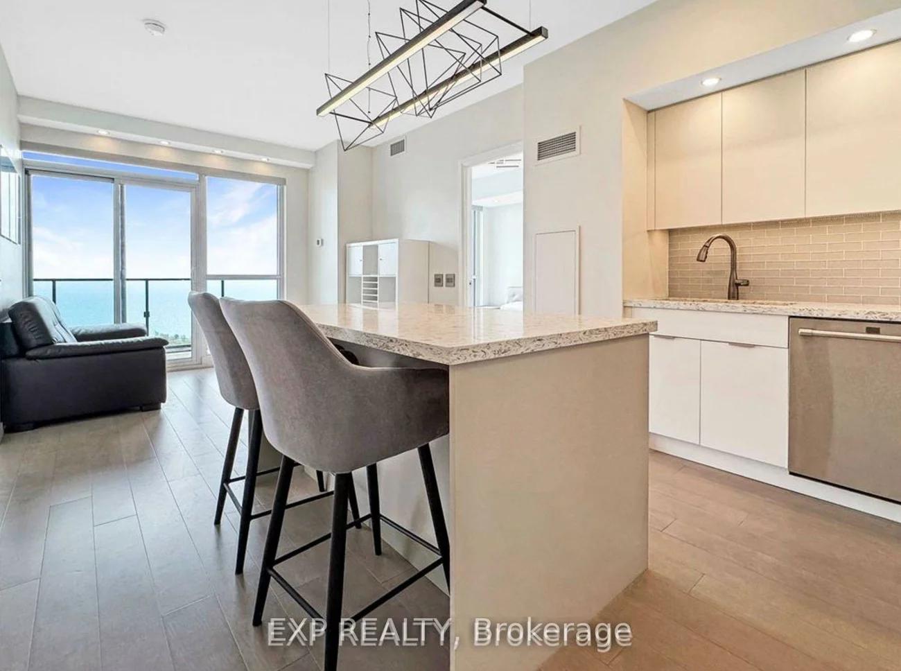 2200, Lakeshore, Mimico, Toronto