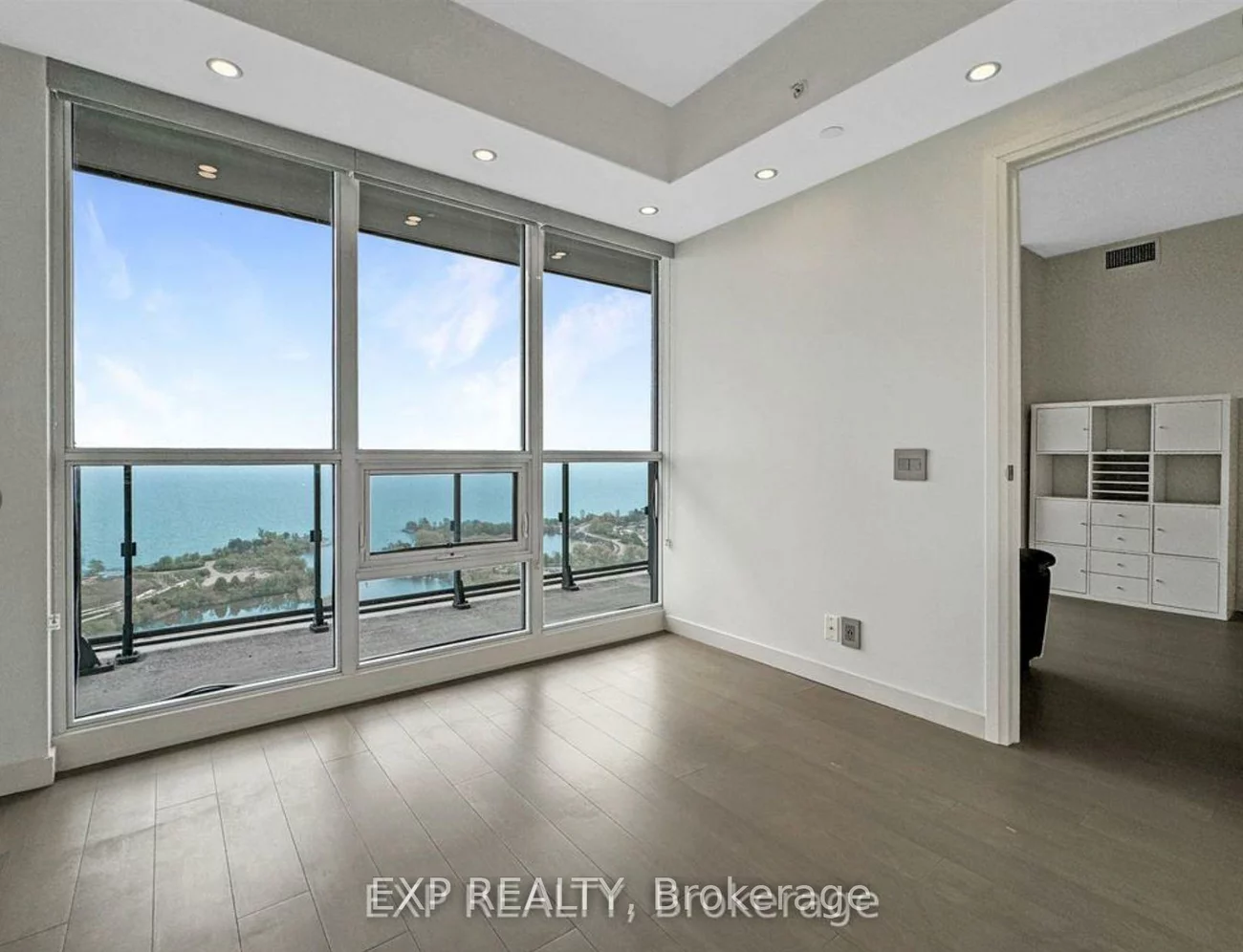 2200, Lakeshore, Mimico, Toronto