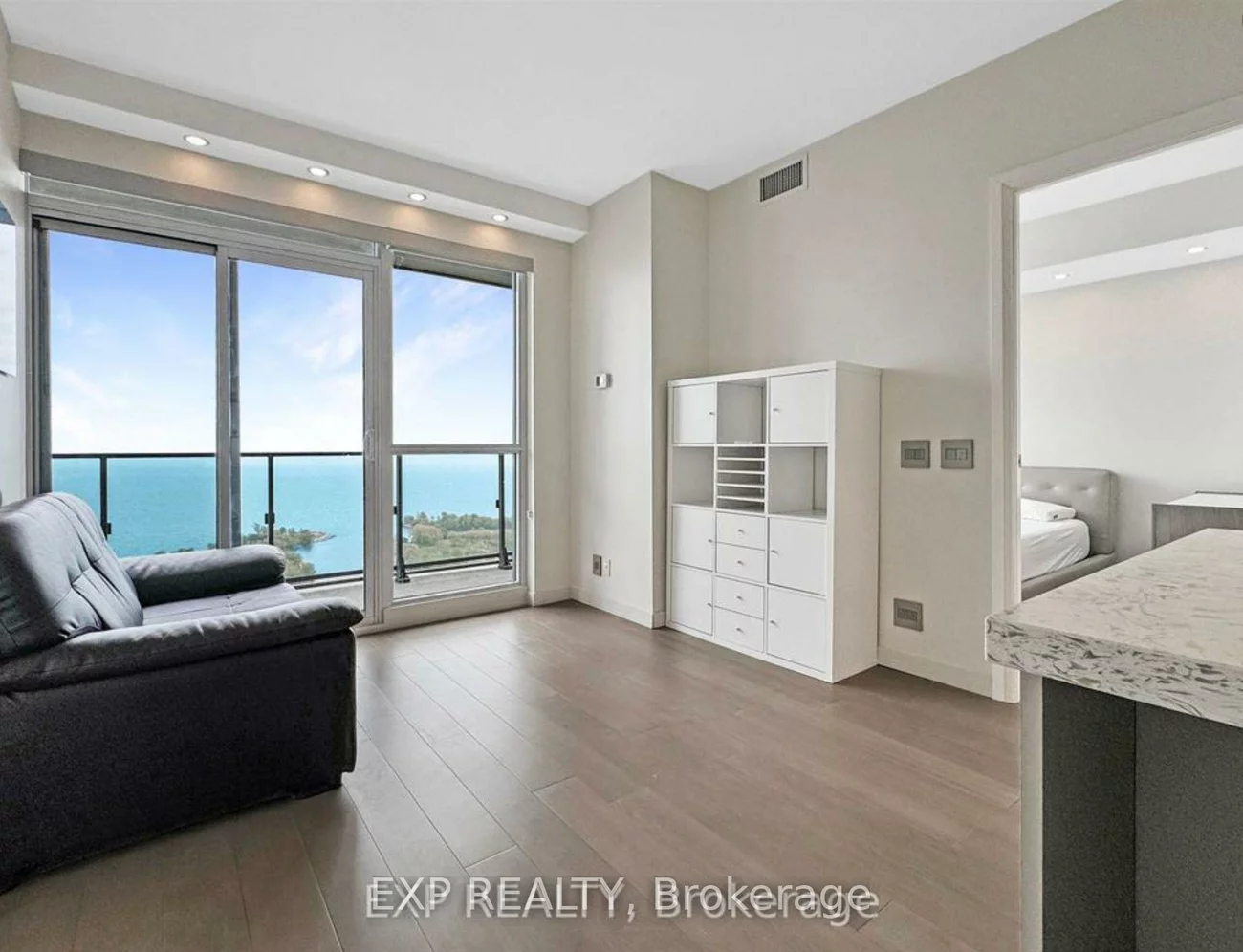 2200, Lakeshore, Mimico, Toronto