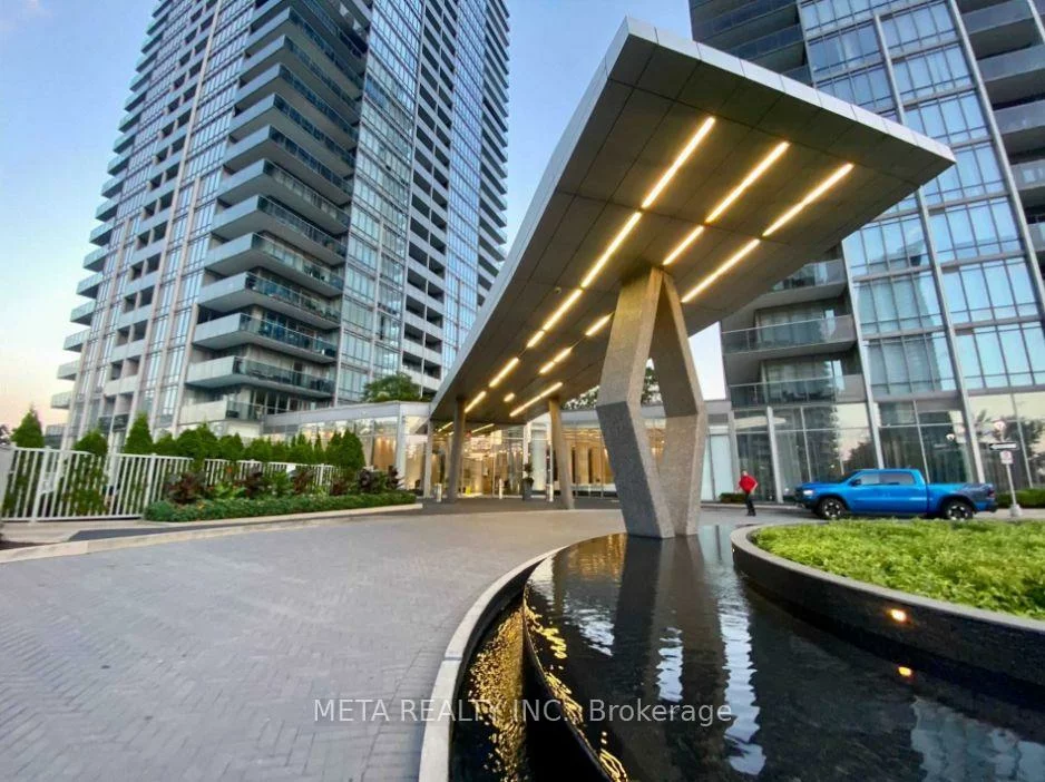 88, Park Lawn, Mimico, Toronto