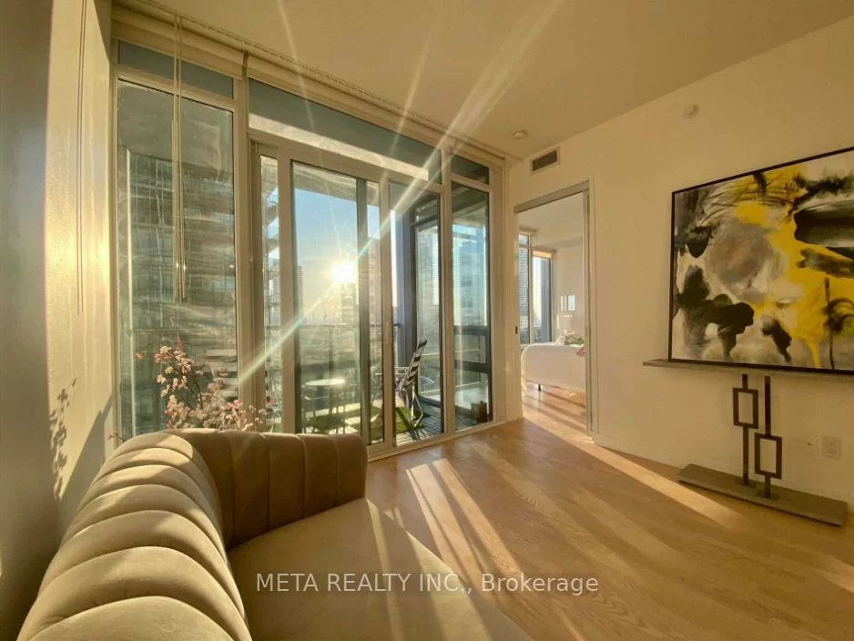 88, Park Lawn, Mimico, Toronto