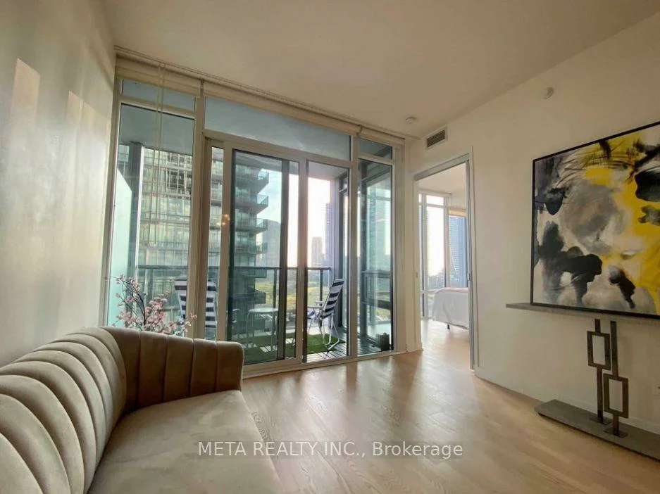 88, Park Lawn, Mimico, Toronto