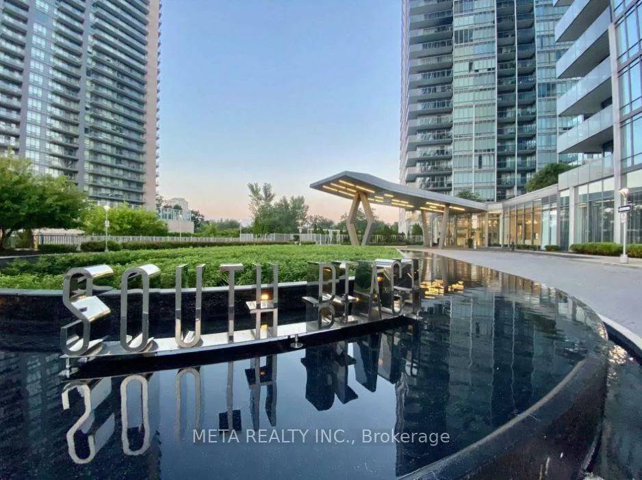88, Park Lawn, Mimico, Toronto