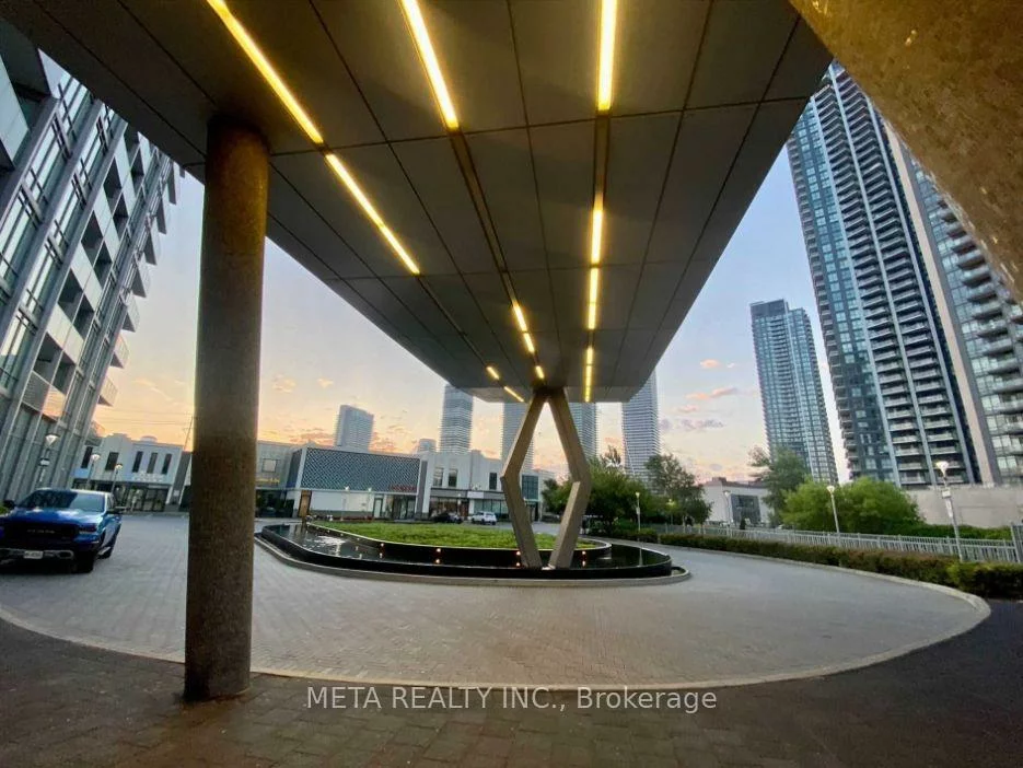 88, Park Lawn, Mimico, Toronto