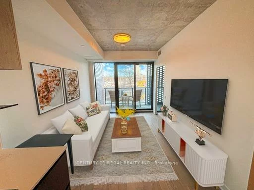 2625, Dundas, Junction Area, Toronto