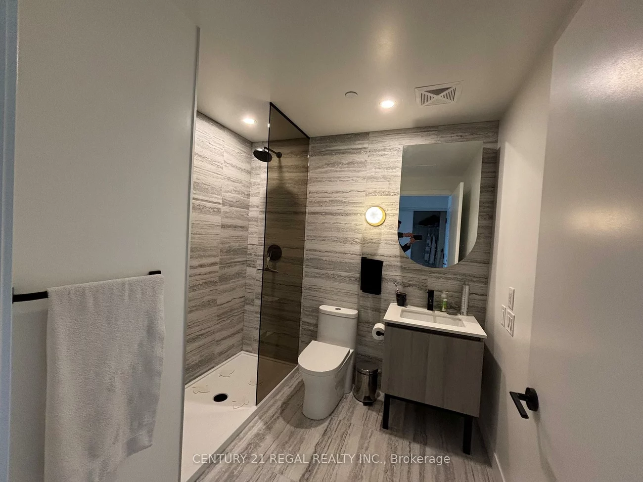 2625, Dundas, Junction Area, Toronto