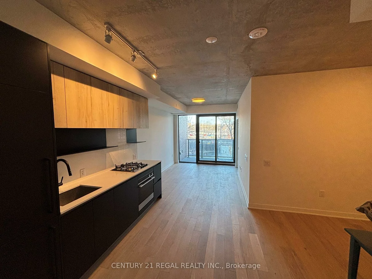 2625, Dundas, Junction Area, Toronto