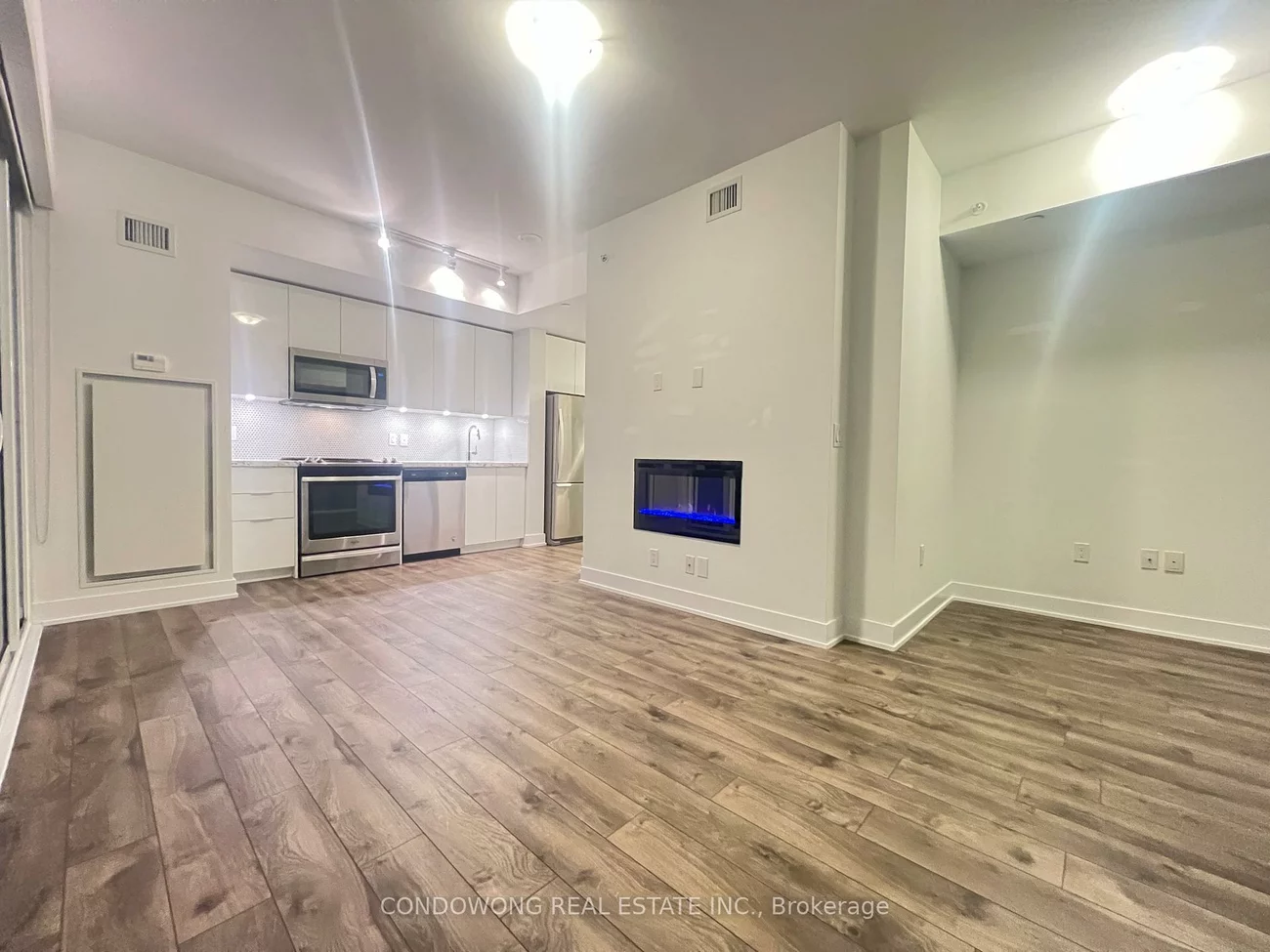 30, Shore Breeze, Mimico, Toronto