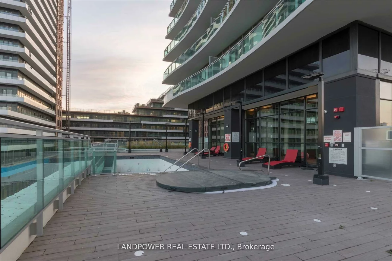 33, Shore Breeze, Mimico, Toronto