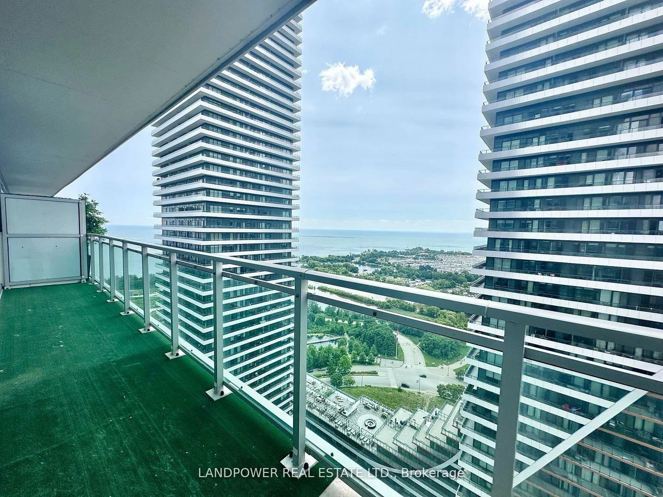 33, Shore Breeze, Mimico, Toronto