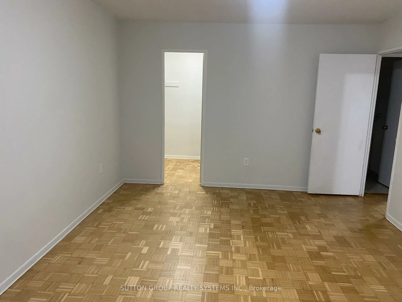 360, Ridelle, Briar Hill-Belgravia, Toronto