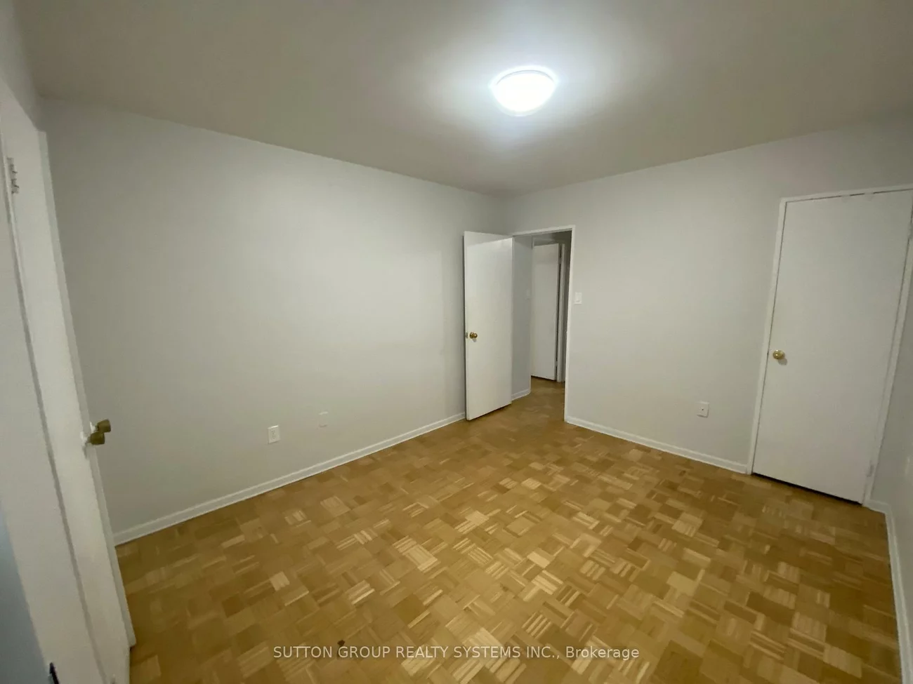 360, Ridelle, Briar Hill-Belgravia, Toronto