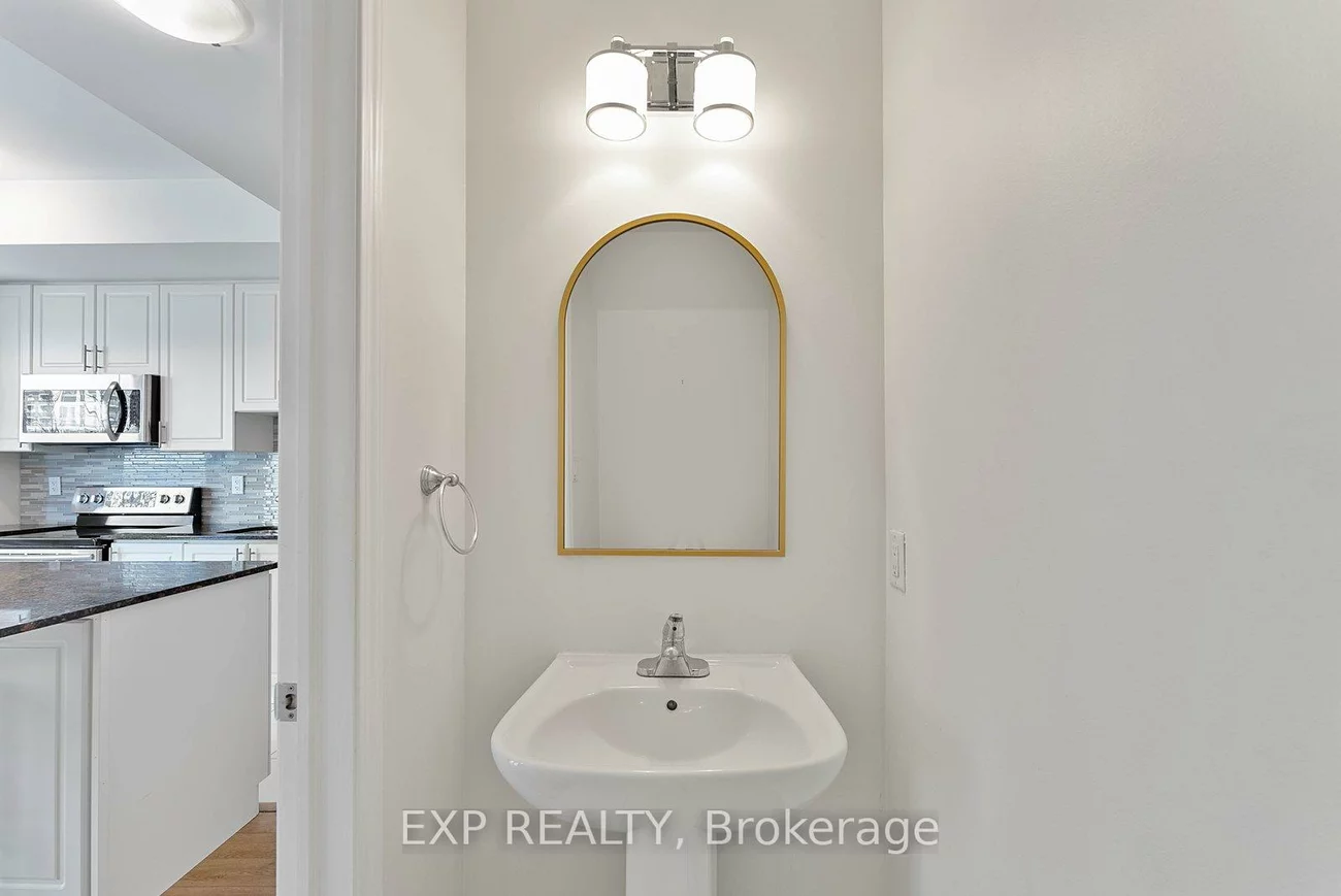 32, Fieldway, Islington-City Centre West, Toronto