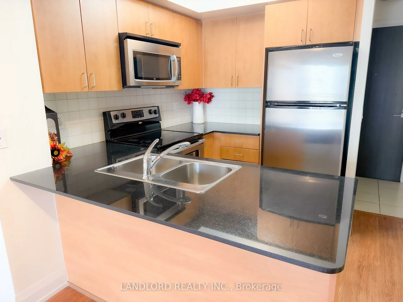 1070, Sheppard, York University Heights, Toronto