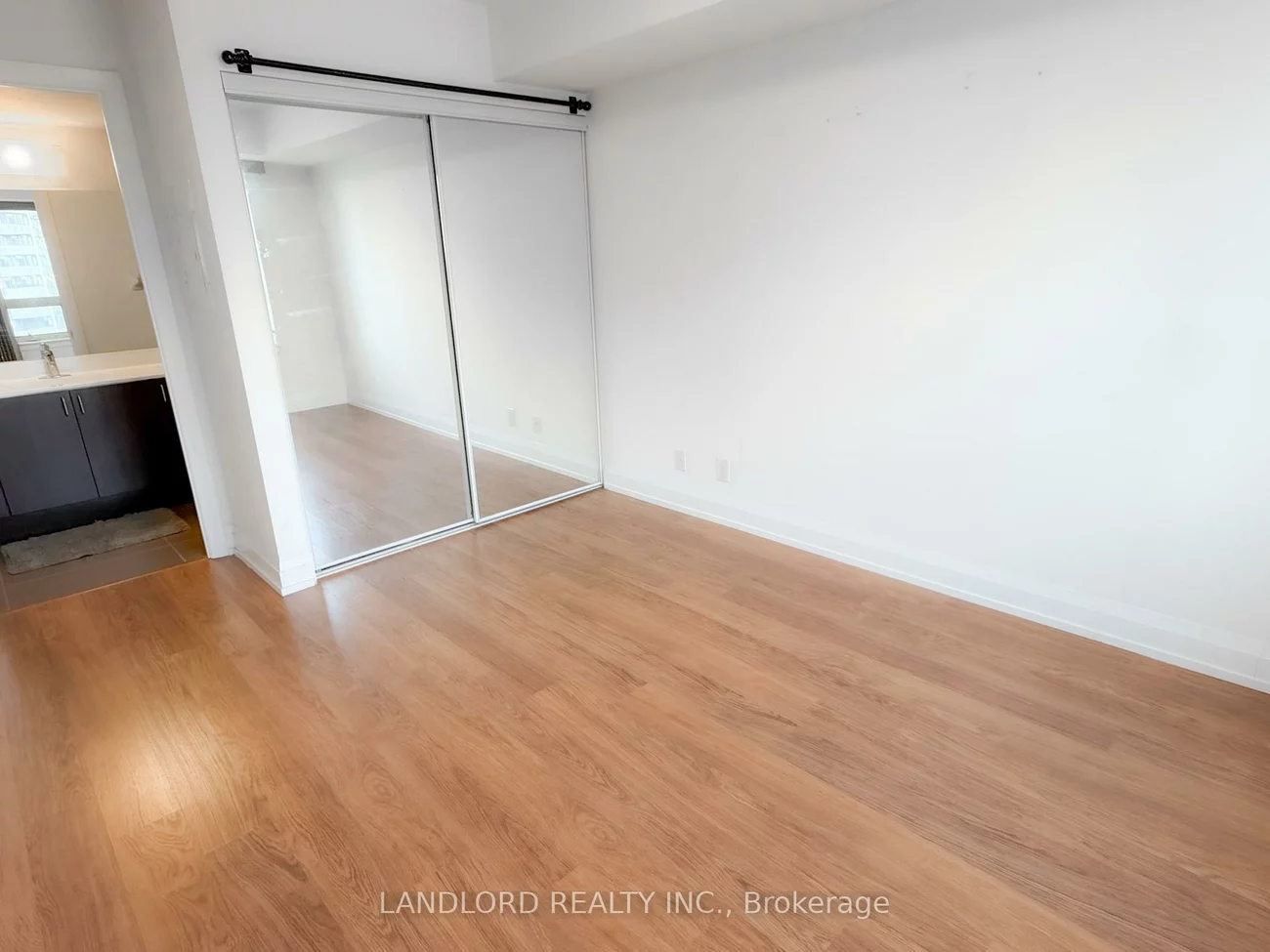 1070, Sheppard, York University Heights, Toronto