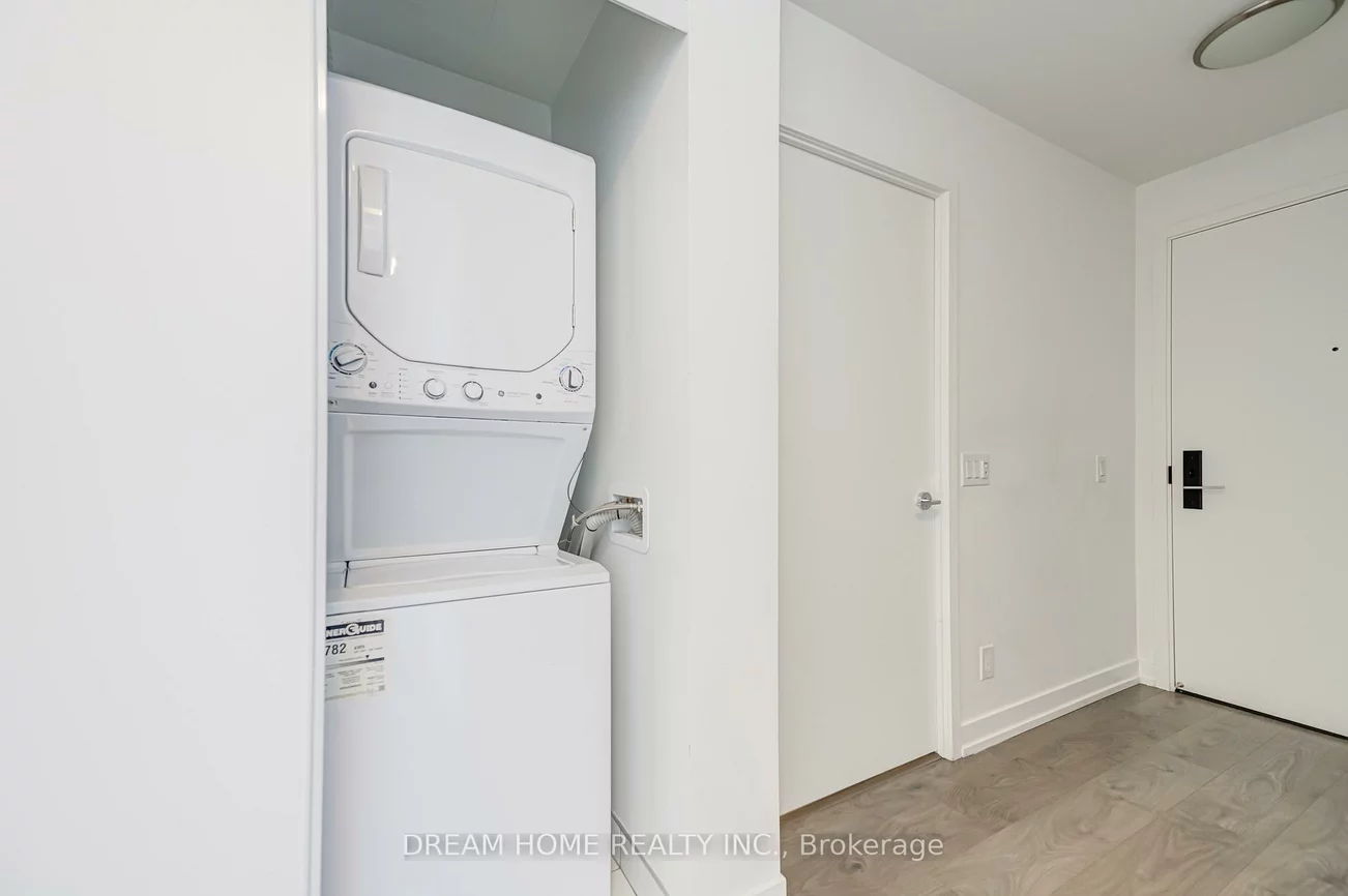 270, Dufferin, South Parkdale, Toronto