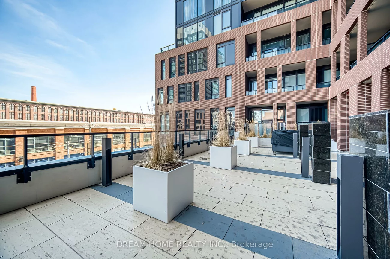 270, Dufferin, South Parkdale, Toronto