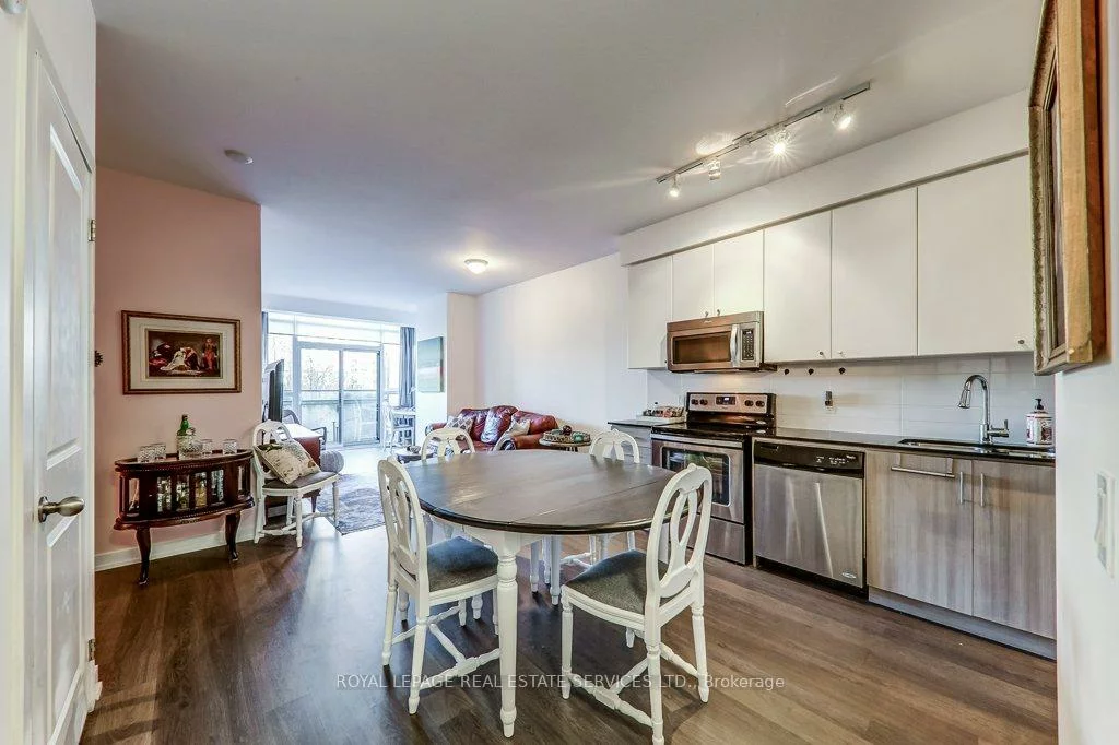 8, Fieldway, Islington-City Centre West, Toronto