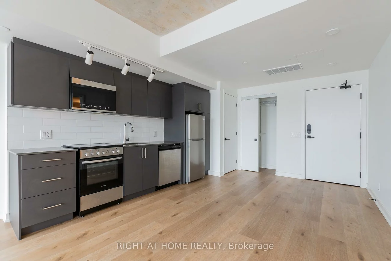 7, Fairbank, Briar Hill-Belgravia, Toronto